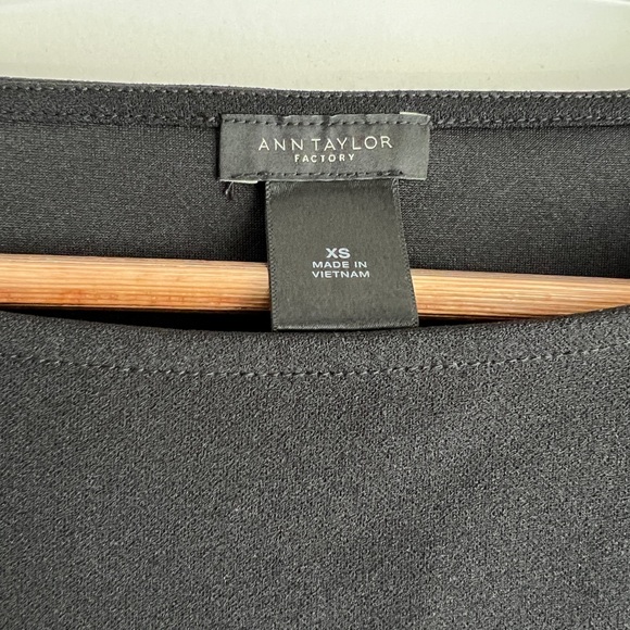 Ann Taylor black lace bell cuff top - Picture 4 of 5